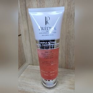 Prédiré Paris Triple Acting Facial Cleansing Scrub. 